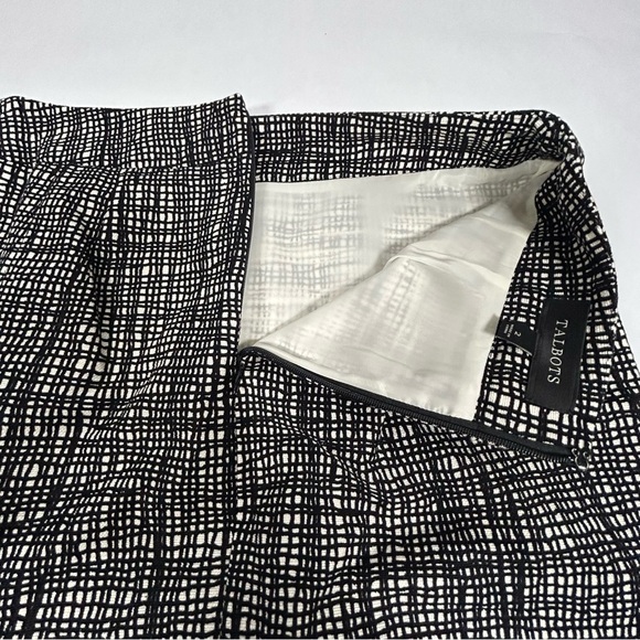 NWOT Talbots Pencil Skirt Size 2 - Picture 5 of 14